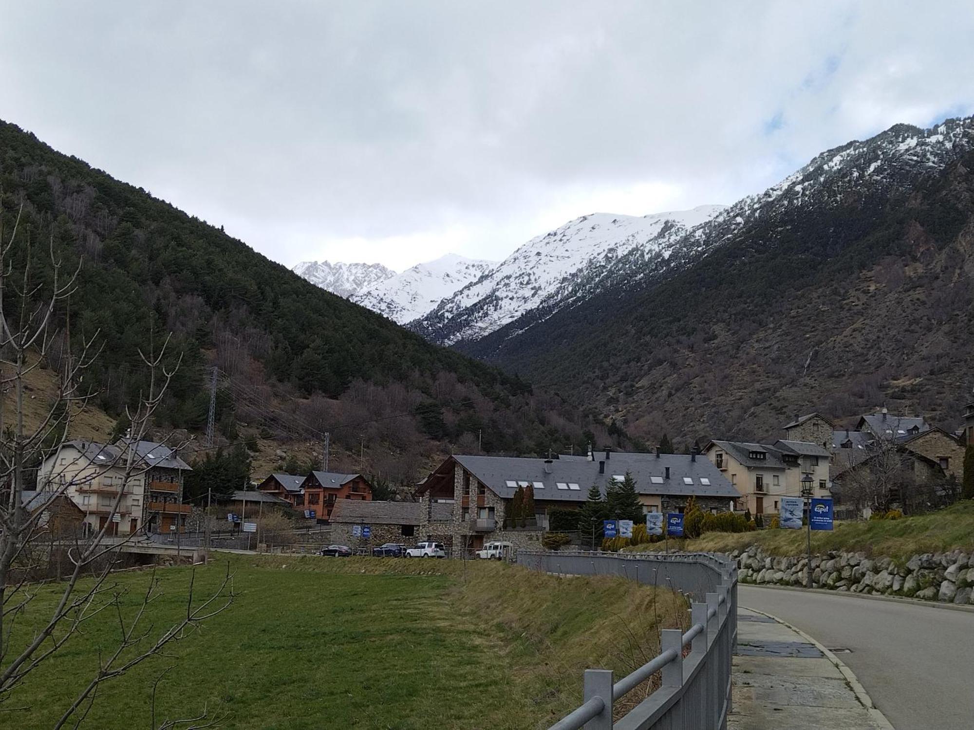 Apartament L'Atic Espot Eksteriør billede